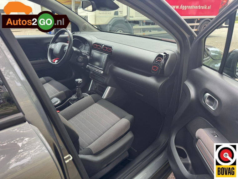Vehicle Image 11