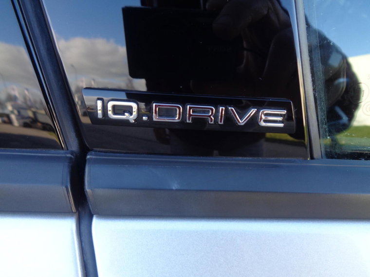 Vehicle Image 34