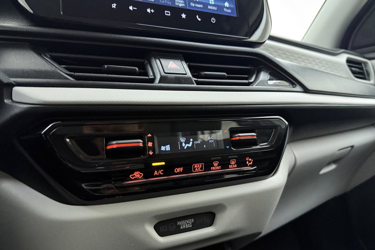 Vehicle Image 26