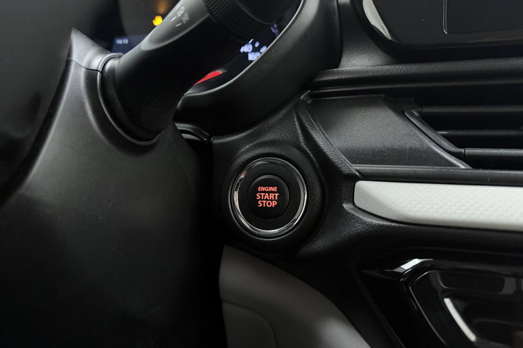 Vehicle Image 27