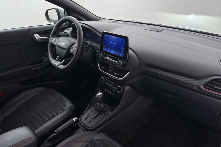 Vehicle Image 17