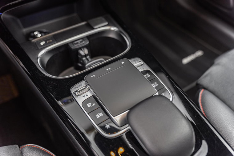 Vehicle Image 36