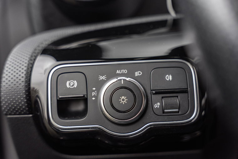 Vehicle Image 37