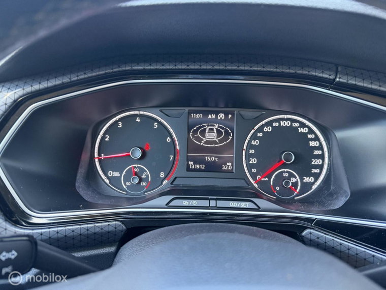 Vehicle Image 39