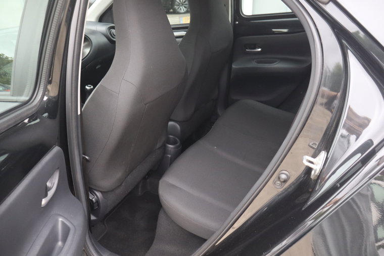 Vehicle Image 21