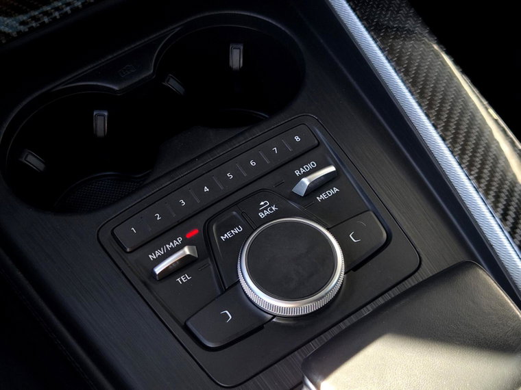 Vehicle Image 42