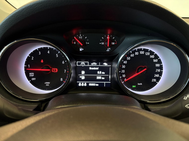 Vehicle Image 23