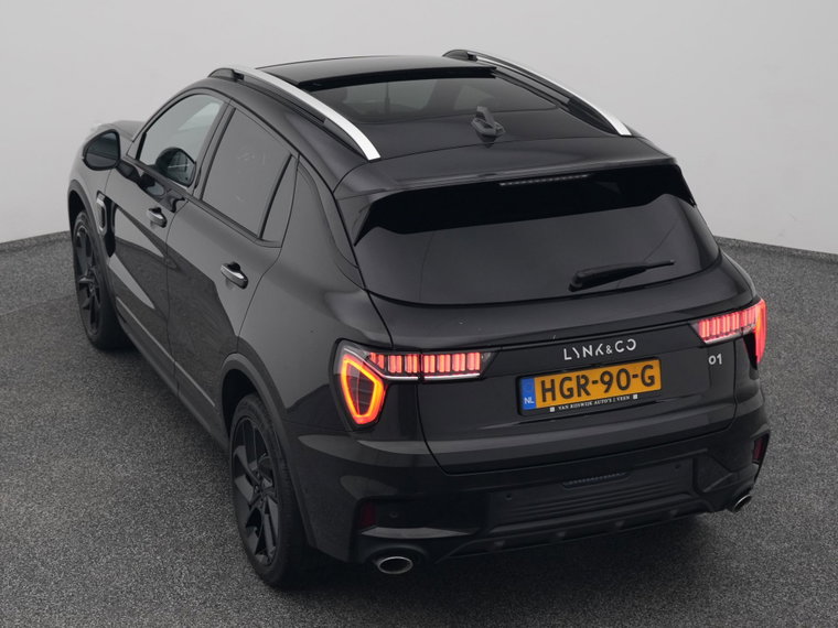 Vehicle Image 25