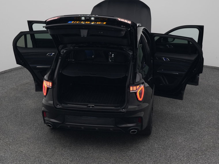 Vehicle Image 29
