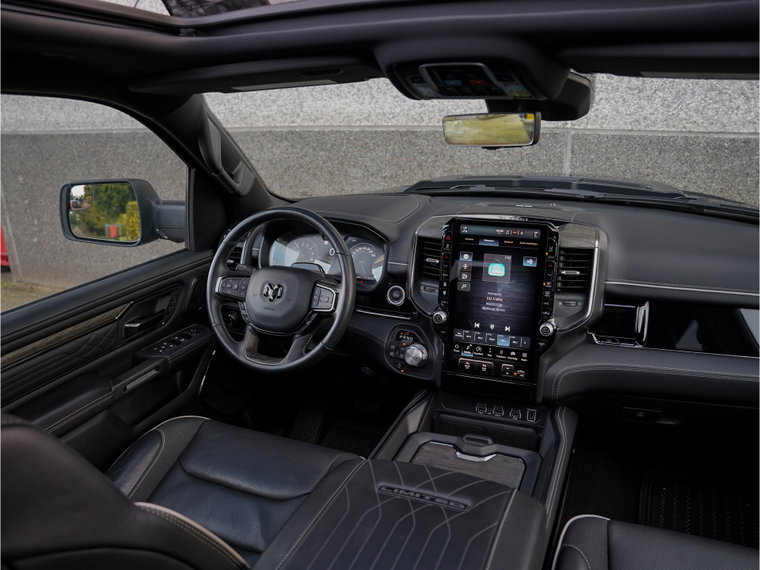 Vehicle Image 36