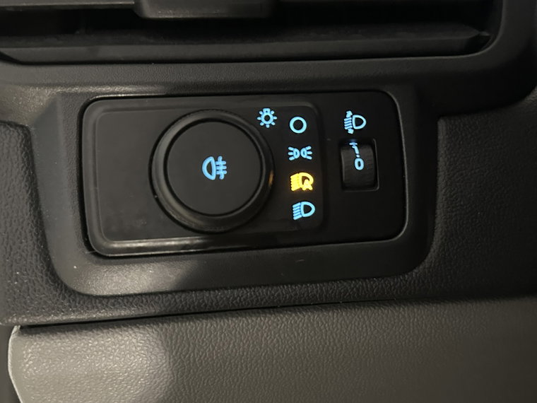 Vehicle Image 17