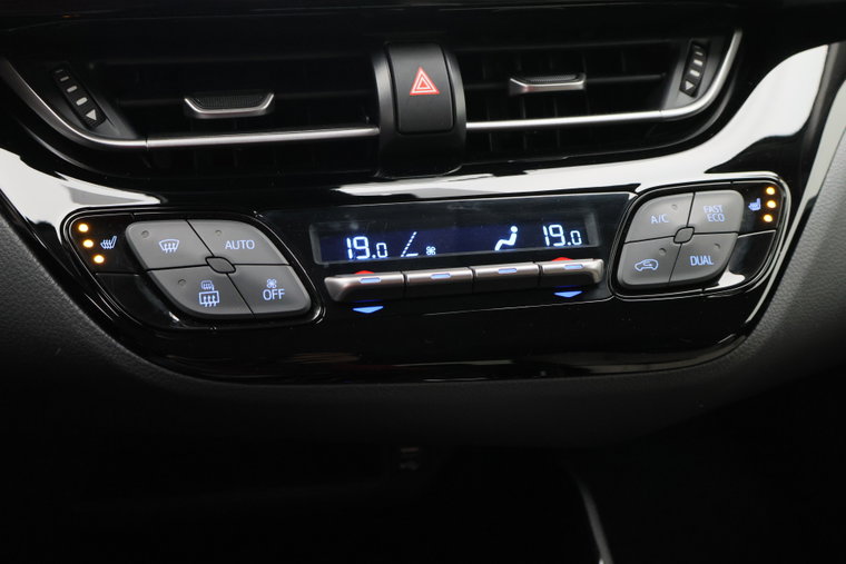 Vehicle Image 48