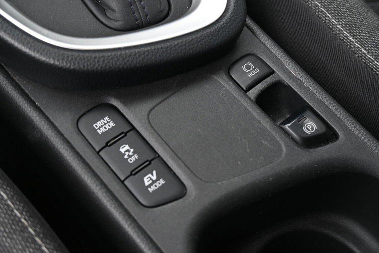 Vehicle Image 15