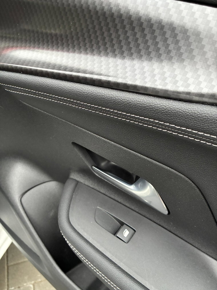 Vehicle Image 38