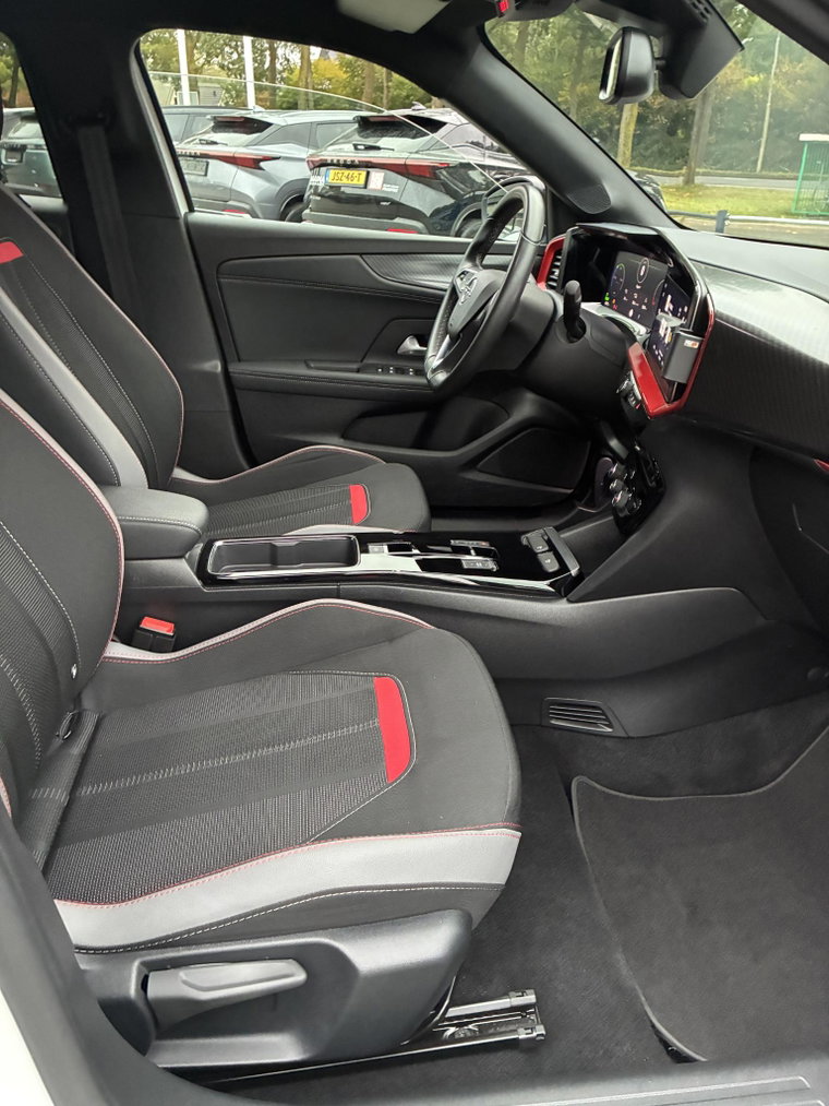 Vehicle Image 41