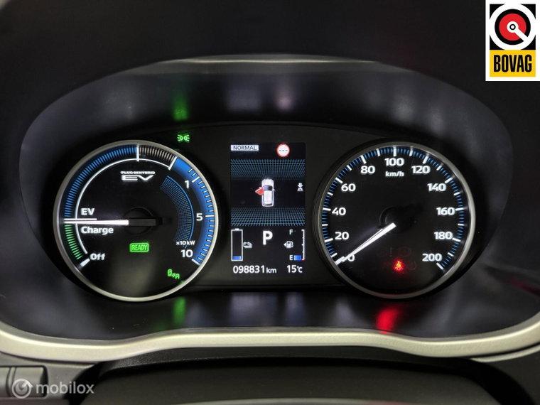 Vehicle Image 10