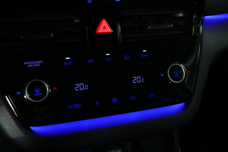 Vehicle Image 17