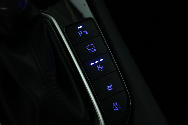 Vehicle Image 30