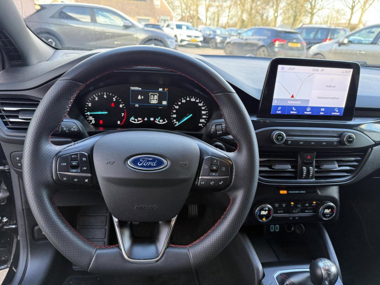 Vehicle Image 19
