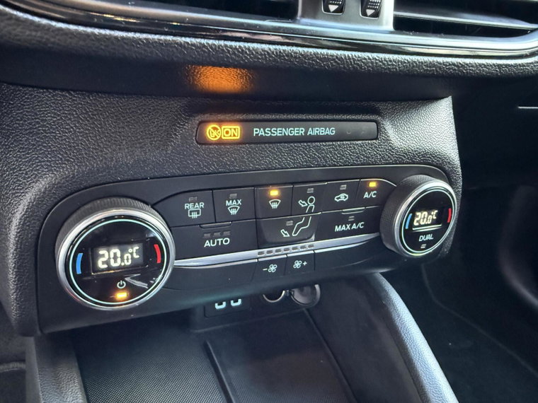 Vehicle Image 24