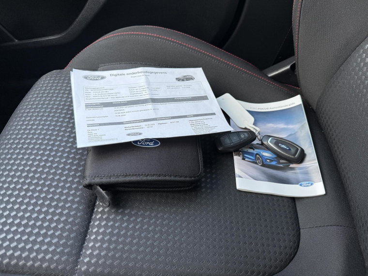 Vehicle Image 31