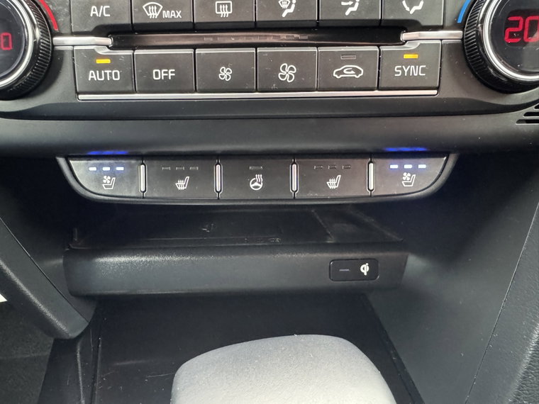 Vehicle Image 33