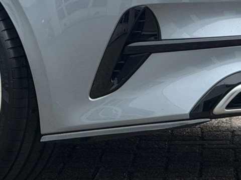 Vehicle Image 52