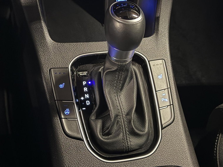 Vehicle Image 24