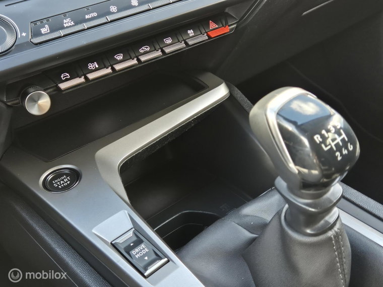 Vehicle Image 39