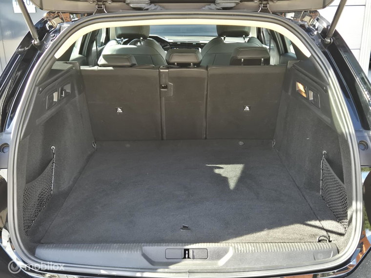 Vehicle Image 45