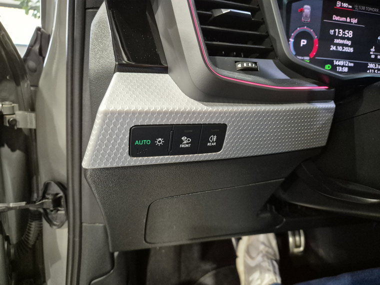 Vehicle Image 31