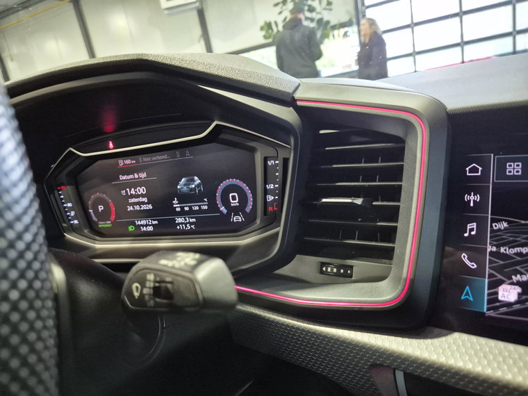 Vehicle Image 36