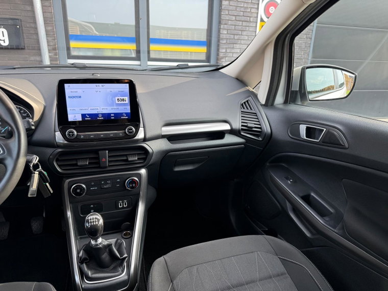Vehicle Image 22