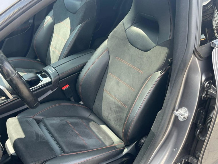 Vehicle Image 17