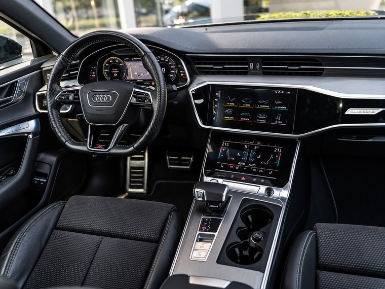 Vehicle Image 30