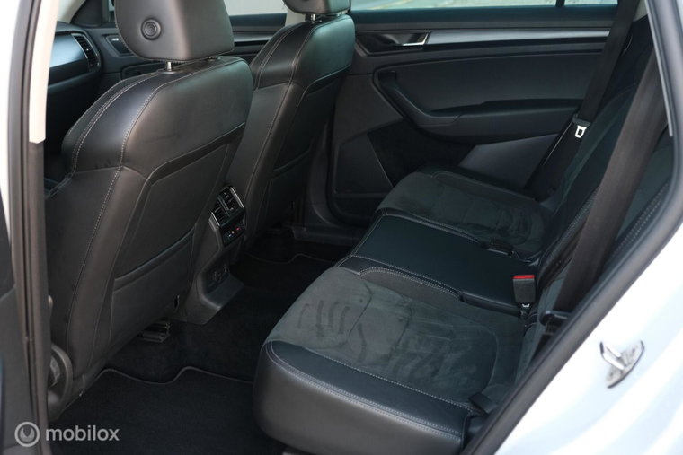 Vehicle Image 33