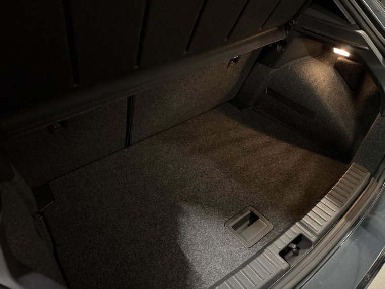 Vehicle Image 40