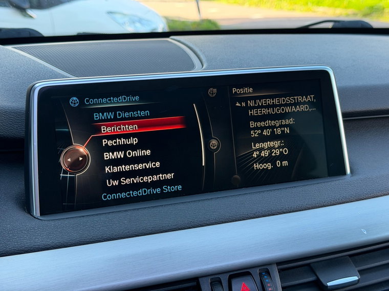 Vehicle Image 28