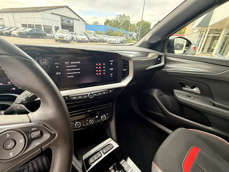 Vehicle Image 33