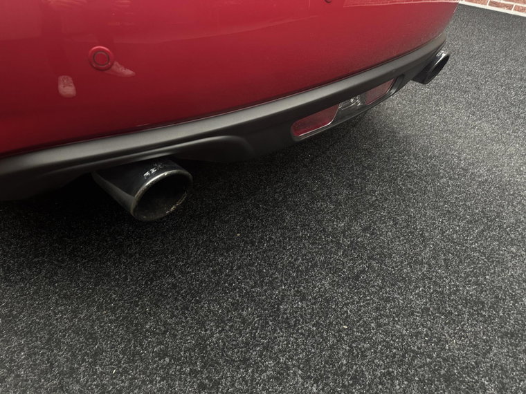 Vehicle Image 32