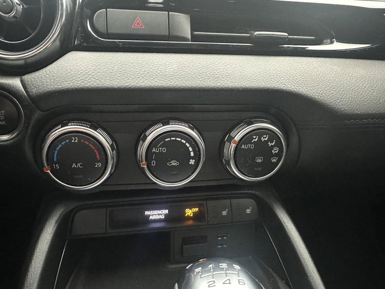 Vehicle Image 38