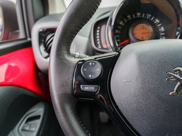 Vehicle Image 27