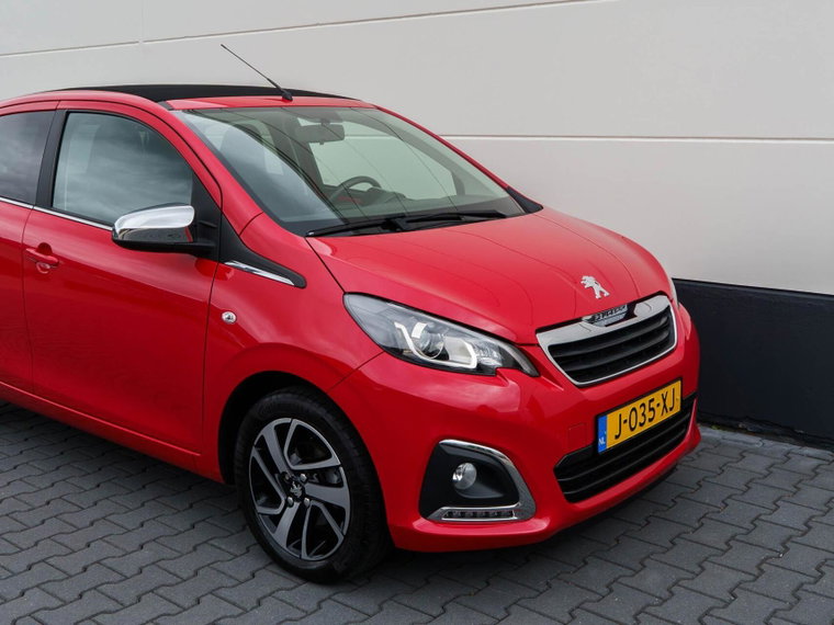 Vehicle Image 32