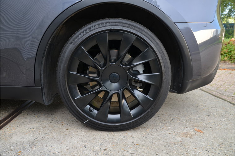 Vehicle Image 35