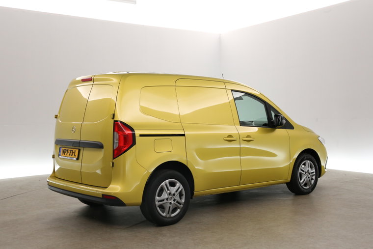 Vehicle Image 24