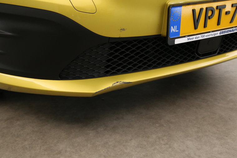 Vehicle Image 25