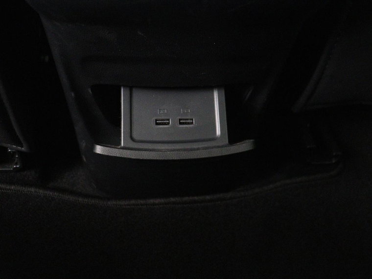 Vehicle Image 37