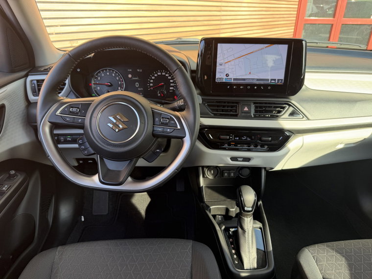 Vehicle Image 22