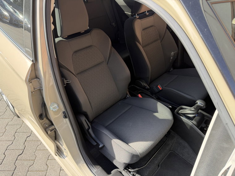 Vehicle Image 46
