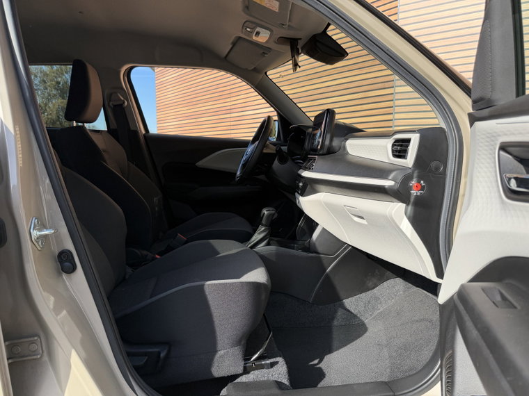 Vehicle Image 47